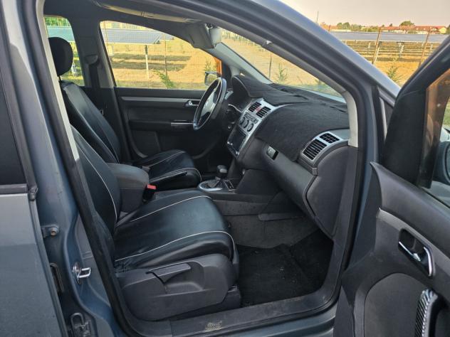 Volkswagen Touran 2.0 16V TDI Highline - Foto 6