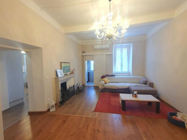 Appartamento in vendita a Lucca 110 mq Rif: 1312685