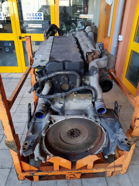 Motore USATO MAN TGA430 D2066LF01
