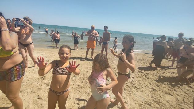 Ricerchiamo animatrici mini club