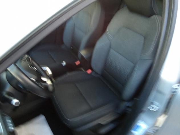 Renault Captur 1.5 dCi 116 CV - Foto 8