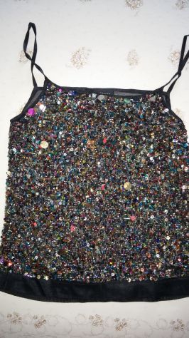 TOP NERO CON PERLINE E PAILLETTES - Foto 4