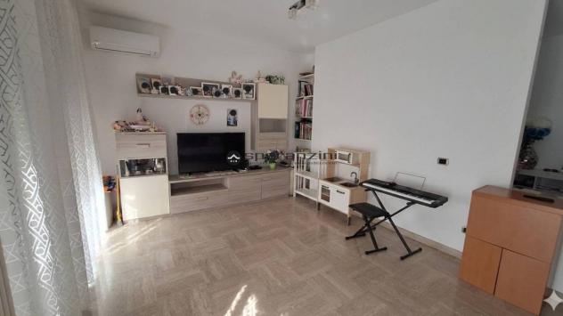 SAN LAZZARO: Fano - san lazzaro: ampio e moderno appartamento pronto da abitare
in uno dei quartieri più serviti e richiesti di fano, in posizione str - Foto 8