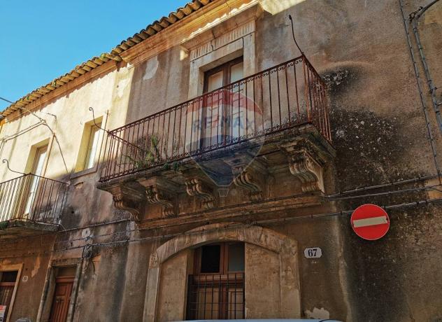 Casa Indipendente in vendita a Ragusa, Centro