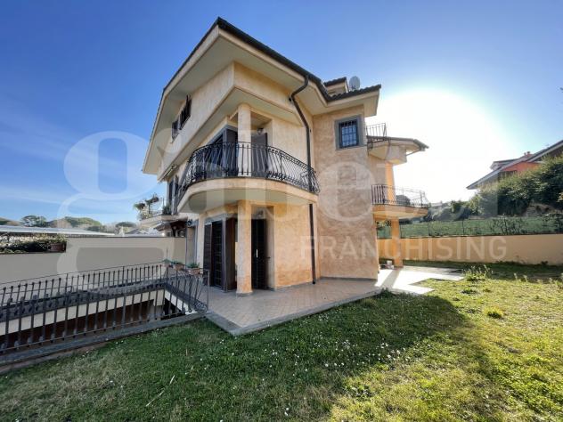 Villa bifamiliare - Rocca di Papa . Rif.: Rocca di PapaVRG - Foto 3