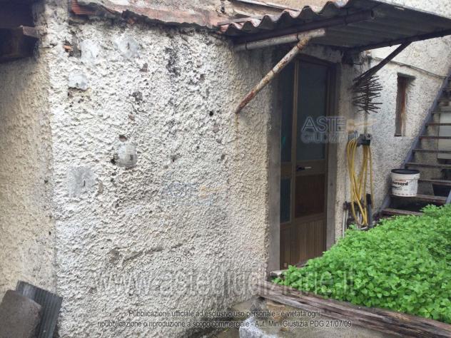 IMMOBILI-IMMOBILE RESIDENZIALE-via Carlo Alberto 2