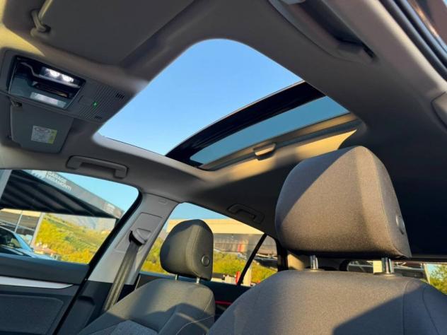 Volkswagen Golf 2.0 tdi Life 115cv dsg - Foto 9