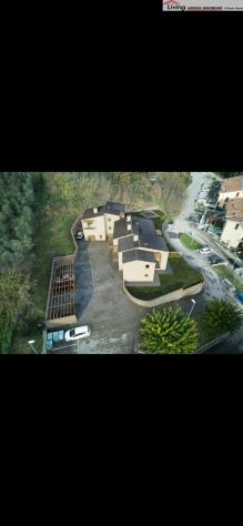 Villa a schiera 6 locali - Rif. V856
