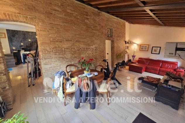 Villa di 250 m² con più di 5 locali e posto auto in vendita a Siena - Foto 6