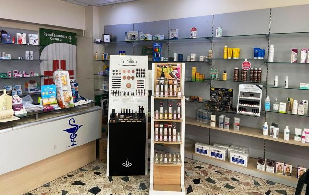 ARREDO CON MONTANTE CROMO SLIM 40598