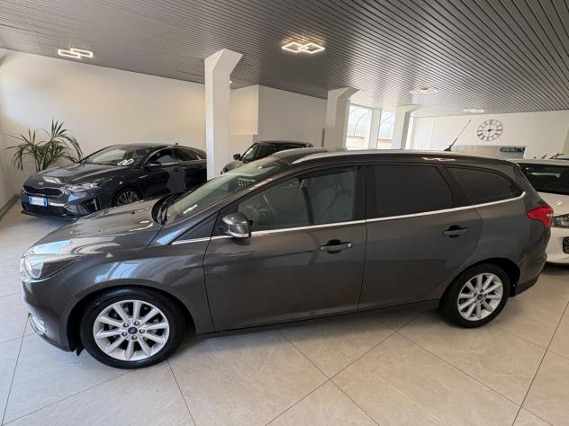 Ford Focus 1.5 TDCi 120 CV Start&Stop Powershift SW ST Line - Foto 3