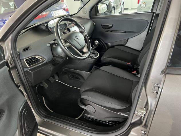 Lancia Ypsilon 1.0 FireFly 70cv S&S Hybrid GOLD - Foto 5