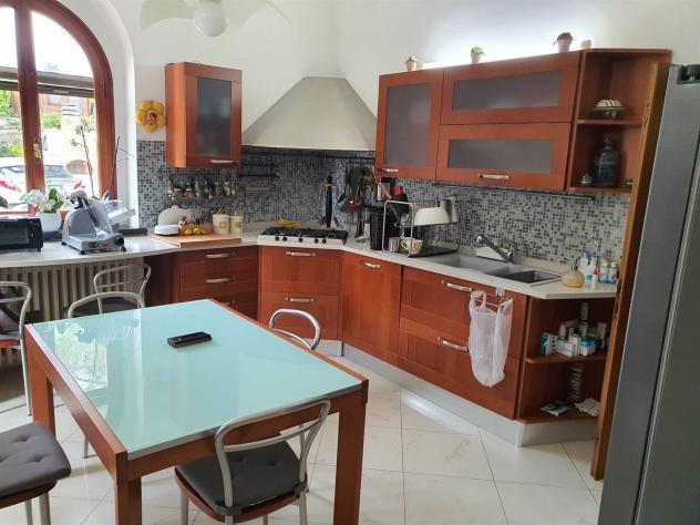 Villa in Vendita in zona NUGOLA con giardino - Foto 19