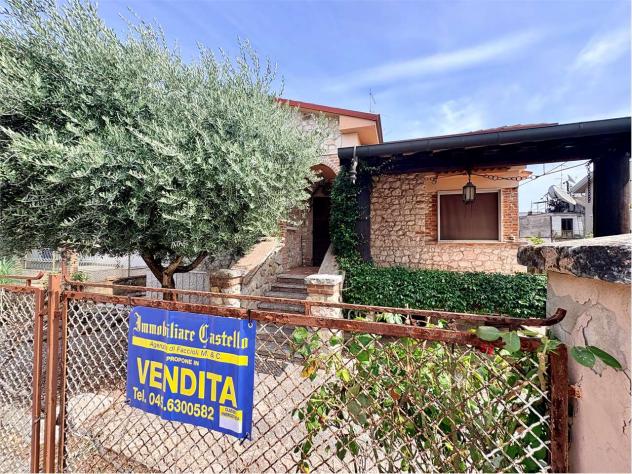 V005500 - VENDITA BELLISSIMA VILLA SINGOLA NEL CENTRO DI MOZZECANE - Foto 2