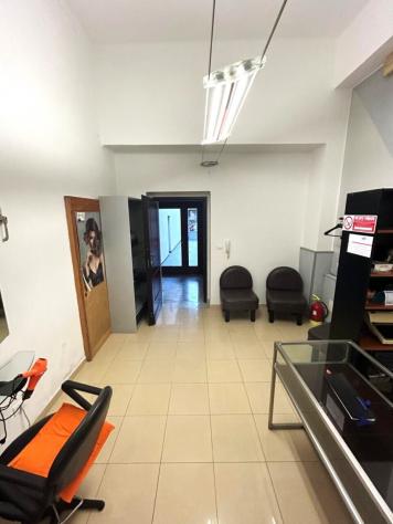 1 Vetrina in affitto a Sassari - Foto 2