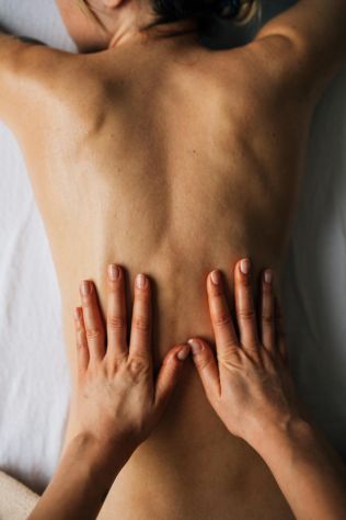 Massaggio Professionale a Domicilio – Benessere Naturale a Casa Tua 🌿 - Foto 3 Tel:3534205009