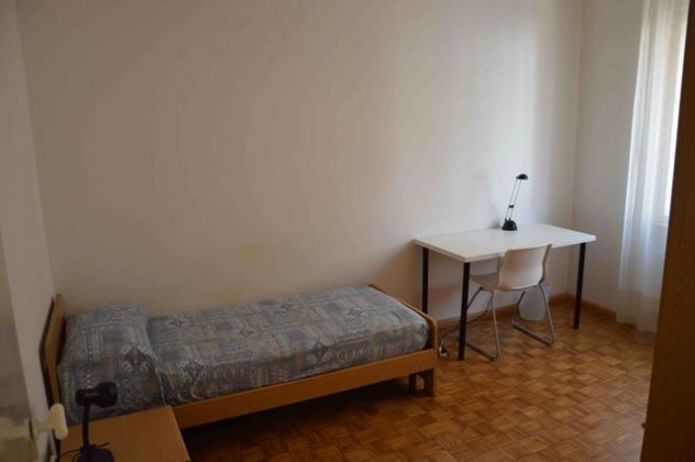 stanza singola studentesse 380 €/mese UTENZE COMPRESE - Foto 3