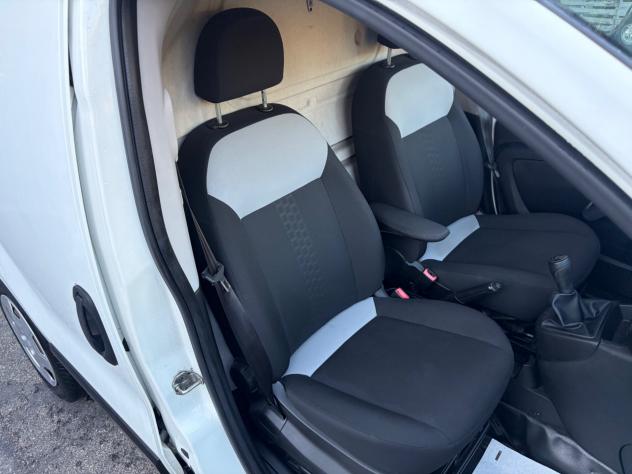 Fiat Fiorino 1.3 MJT 95CV Cargo SX - Foto 10