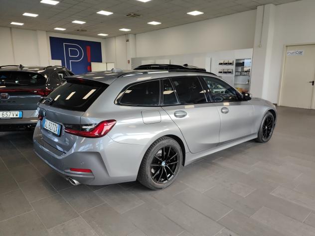 BMW Serie 3 320d Touring MHEV 48V Fari LED Head-up Display - Foto 8