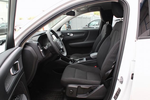 Volvo XC40 T2 automatico Essential - Foto 9