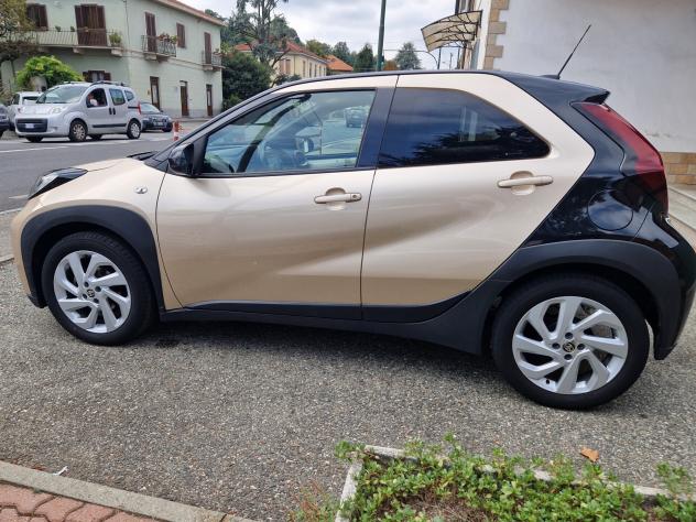 Toyota Aygo X 1.0 72CV "39.700 km" AUTOMATICA, Carplay, Telecamera, ADAS - Foto 8