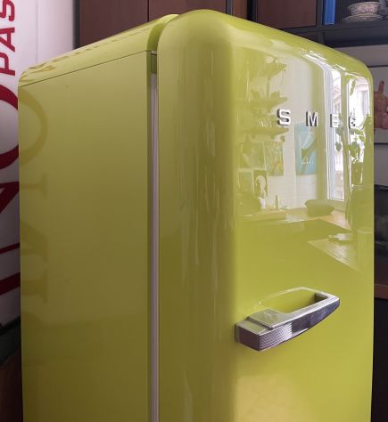 Frigorifero Smeg anni ’50 vintage  Modello SMEG FAB28 con congelatore interno - Foto 6