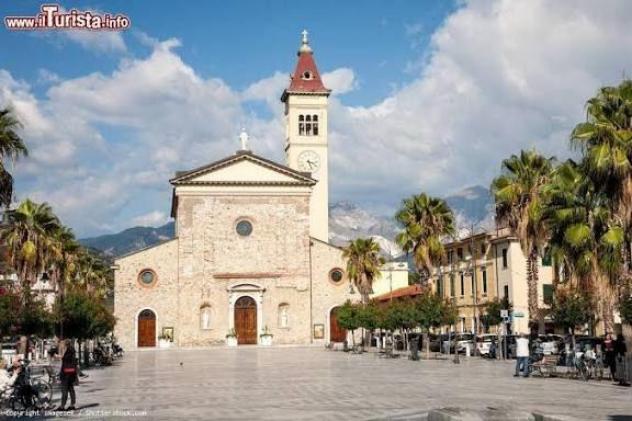 Appartamento in vendita a Marina di Carrara - Carrara 69 mq Rif: 1393445 - Foto 2