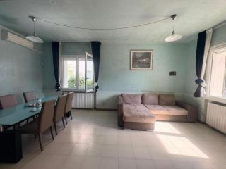 Quadrilocale in affitto a Rimini