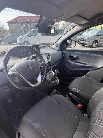 LANCIA Ypsilon 1.0 FireFly 5 porte S&S Hybrid Ecochic Gold rif. 24112777 - Foto 8