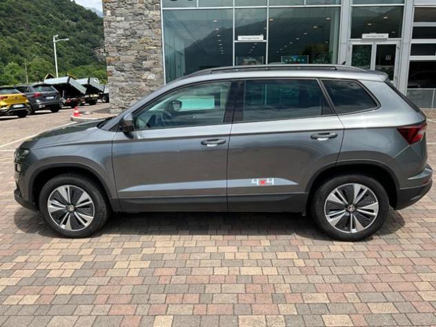 SKODA Karoq 2.0 TDI SCR 4x4 DSG Executive rif. 23771978 - Foto 10
