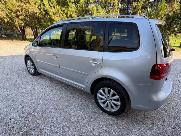 Volkswagen Touran 2.0 TDI DSG Highline perfetta - Foto 10