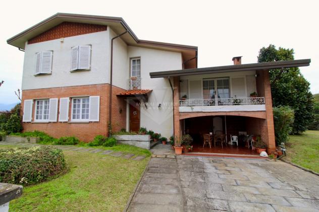 VILLA di 13 vani e di 260 mq (PIETRASANTA) rif. 447/VE - Foto 4