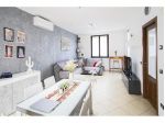 VILLA BIFAMILIARE su più livelli con ampio GIARDINO e BOX DOPPIO