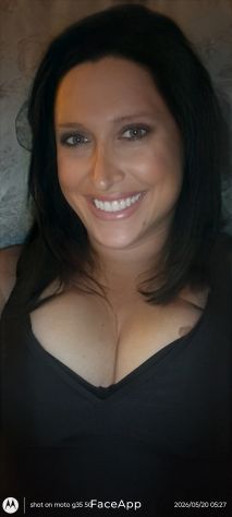Lasciati coccolare da un dolce massaggio Tel:3717462427