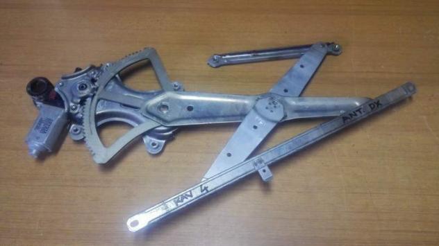 Motorino Alzavetro Anteriore Destro TOYOTA RAV 4 D4D 2005