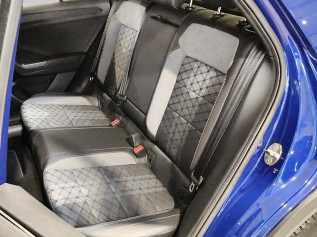 Volkswagen T-Roc 1.0 TSI R-Line 110cv - Foto 10
