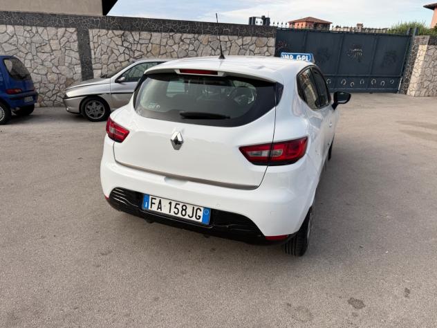 Renault Clio 1.2 75CV GPL 5 porte Costume National - Foto 7