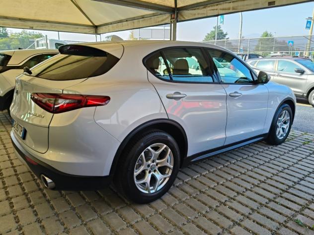 Alfa Romeo Stelvio 2.2 Turbodiesel 160 CV AT8 RWD Business - Foto 4