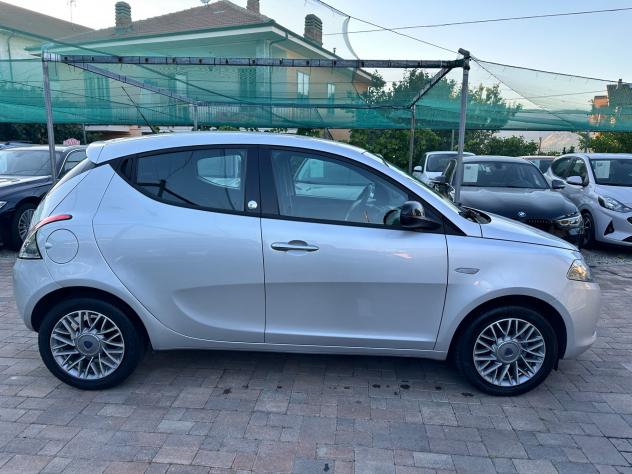 Lancia Ypsilon 1.2 69 CV 5 porte GPL Ecochic Gold - Foto 7