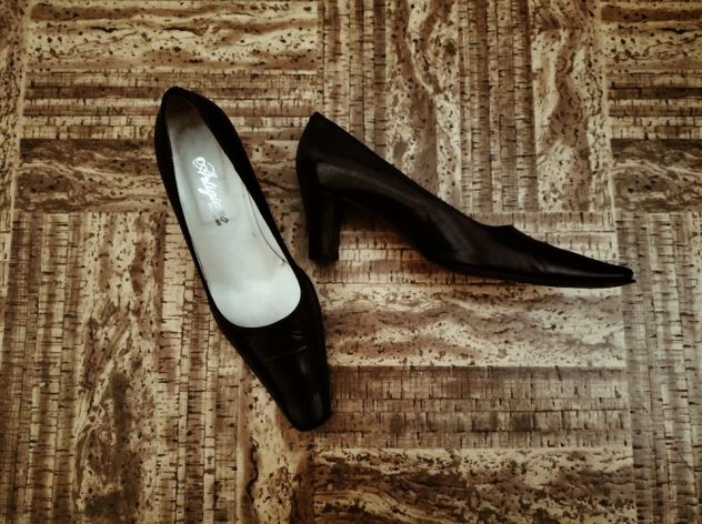 SCARPE PELLE NERA modello décolleté - N.35
