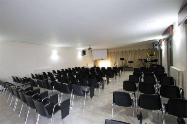Immobile di 150 m² con 3 locali in affitto a Galbiate - Foto 5