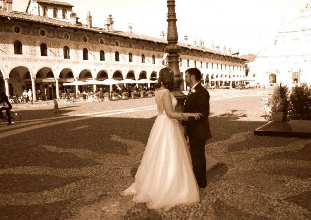 FOTOGRAFO, ARTISTA  OFFRE SERVIZI FOTOGAFICI  NOZZE UNIONI CIVILI... - Foto 2