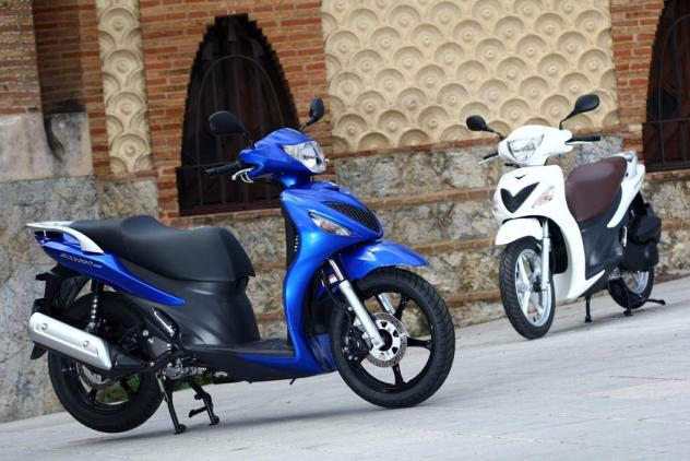 SUZUKI SIXTEEN 150 CARENA VANO SOTTOSELLA 2011 CP111 - Foto 7