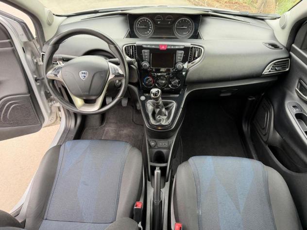 LANCIA - Ypsilon - 1.2 69 CV 5p. S&S Platinum - Foto 10