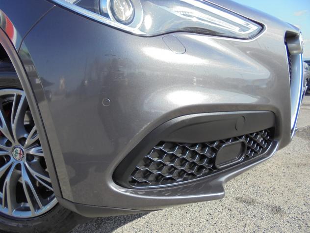 Alfa Romeo Stelvio 2.2 Turbodiesel 210 CV AT8 Q4 Executive - Foto 8