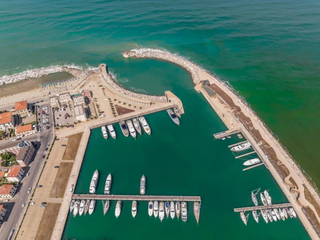 Asta Posti barca a Marina di Pisa con box e posti auto - Foto 7