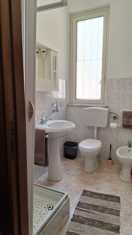 REGIONE SICILIA, CITTA’ DI PALERMO, QUARTIERE CIVICO, CAMERE ARREDATE - Foto 6