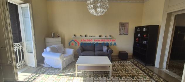 VIA FARDELLA - Appartamento arredato al 2° e ultimo p. c/a – 130mq ca. – 4 vani + acc. Contesto signorile, posizione centralissima. Euro 700 CL F - Foto 2