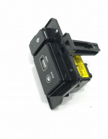 PRESA AUX/USB HYUNDAI Kona Serie 96120-J9500 (17) - Foto 4