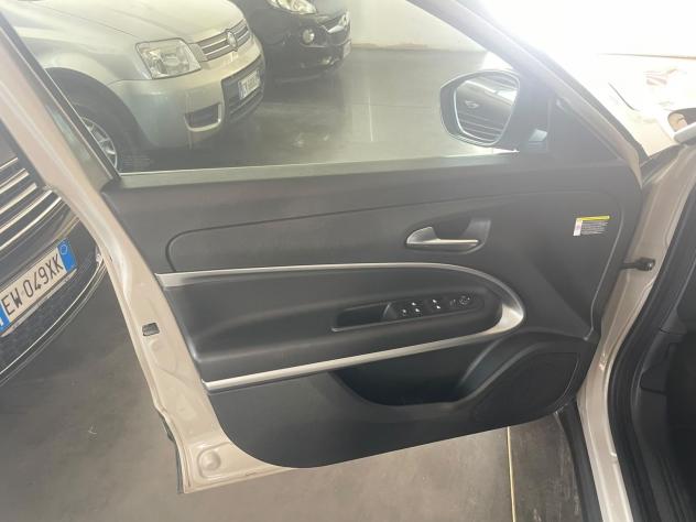 Jeep Avenger 1.2 Turbo Altitude - Foto 8